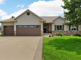 4500 Par Cir, Marion, IA 52302