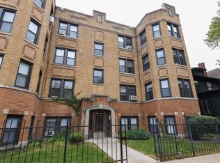1417 W Hutchinson St APT 2, Chicago, IL 60613