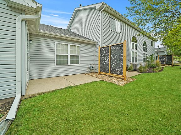 2nd image of 249 Kathryn Ln #249