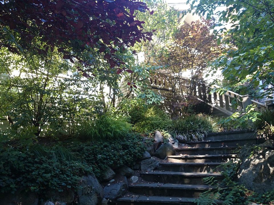 2nd image of 1760 NE 62nd St