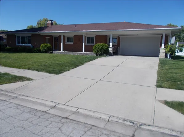 657 S Main St, West Milton, OH 45383