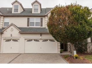 139 Meadow View Ln, Lansdale, PA 19446