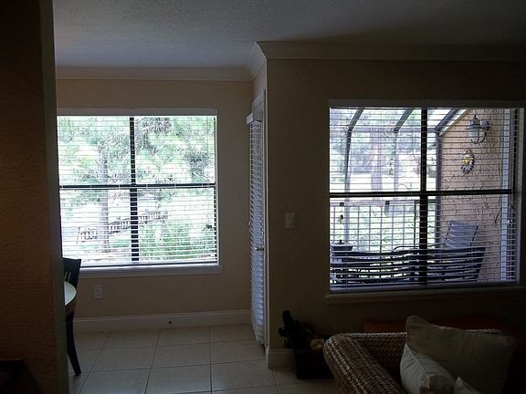 2nd image of 833 Shoreline Cir