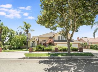 394 Canterbury Ct, Upland, CA 91784