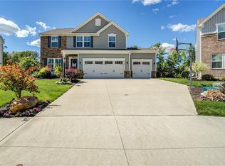 3199 Fallen Brook Ln, Brunswick, OH 44212