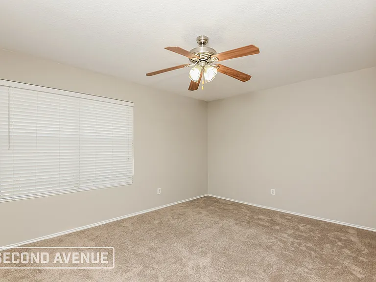 6237 Hereford Dr — Photo 18