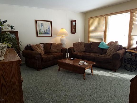 2nd image of 15055 155th Ave