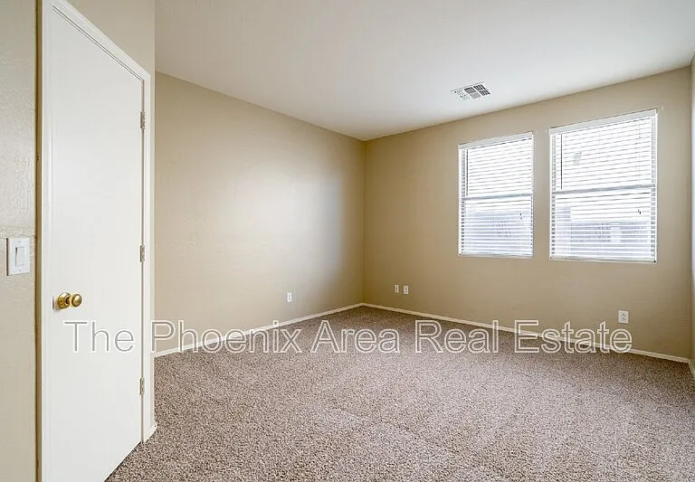 45992 W Dutchman Dr — Photo 23