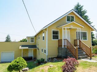 10454 Des Moines Memorial Dr S, Seattle, WA 98168