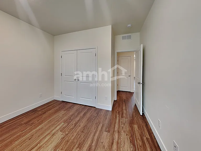 9472 W Chino St — Photo 13