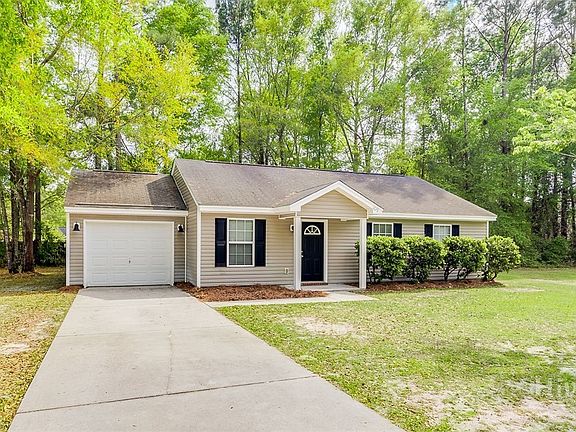 3rd image of 109 Pine Thicket Way