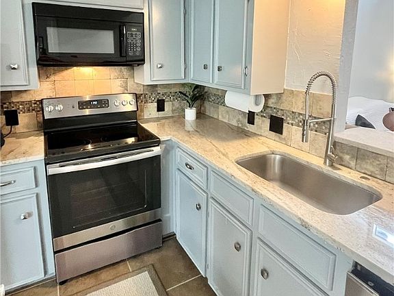 5th image of 1800 Woodsman Dr APT C