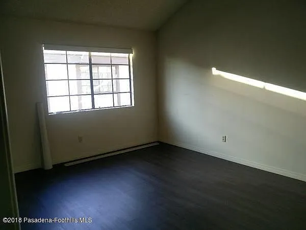 31 E California St #B — Photo 11