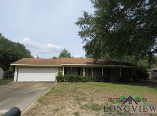 1102 Rosewood Ln, Carthage, TX 75633