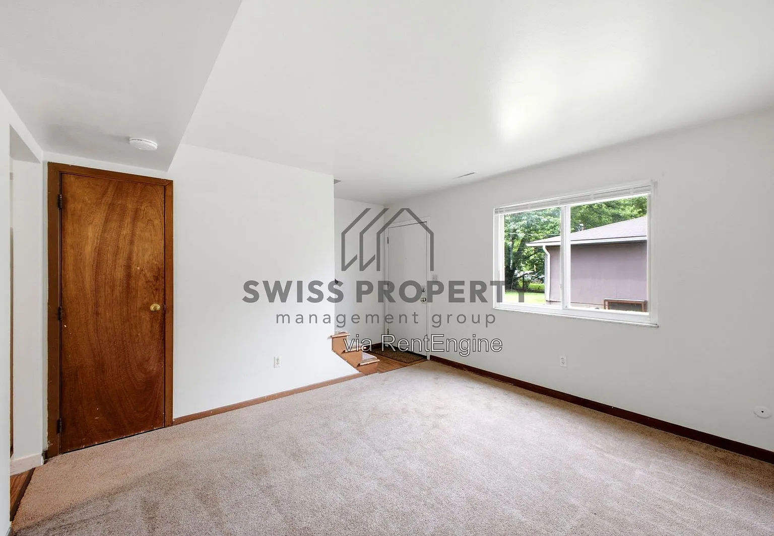 2 bed, 1.0 bath, 900 sqft, $1,000 — Photo 3