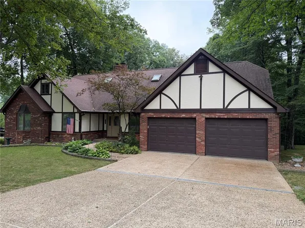1220 Kiowa St, Jackson, MO 63755