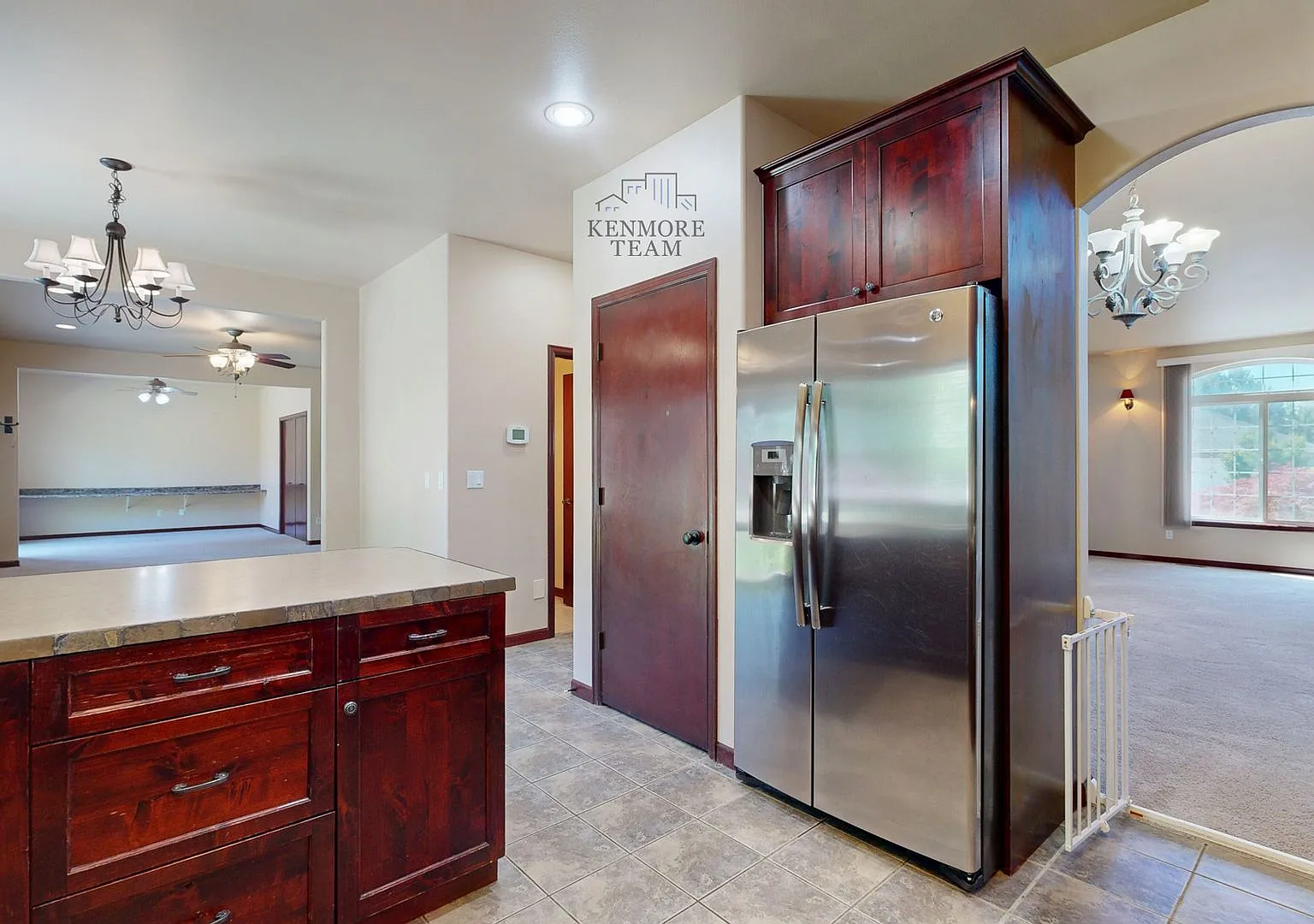 4 Bedroom, 3.5 Bath House in Kennewick — Photo 4