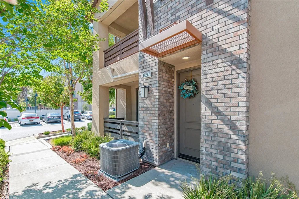 Building Photo - 12247 Cielo Dr