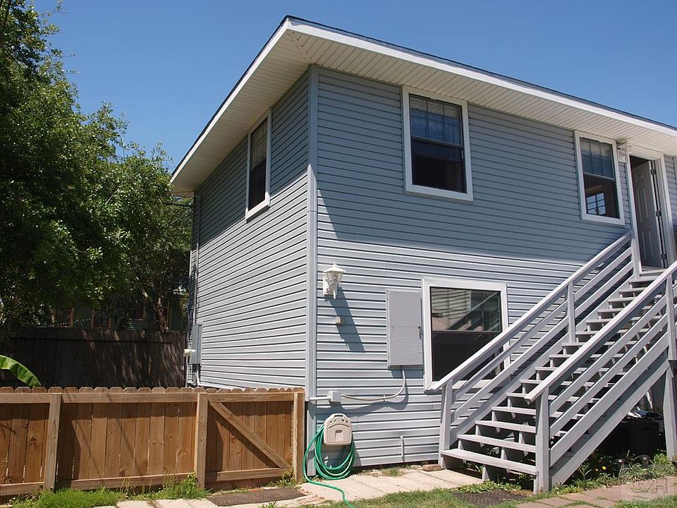 1st image of 3422 Avenue P 1/2