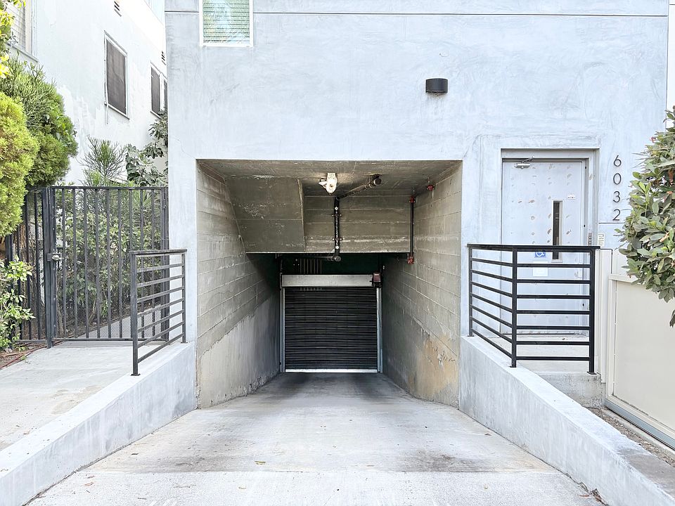 1st image of 6032 Romaine St #6