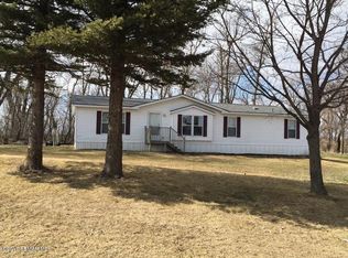 25337 760th Ave, Clarks Grove, MN 56016