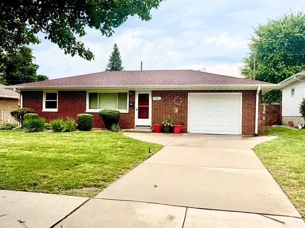 701 N Jay Ave, Griffith, IN 46319