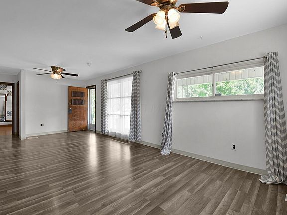 4th image of 2365 Koebel Rd