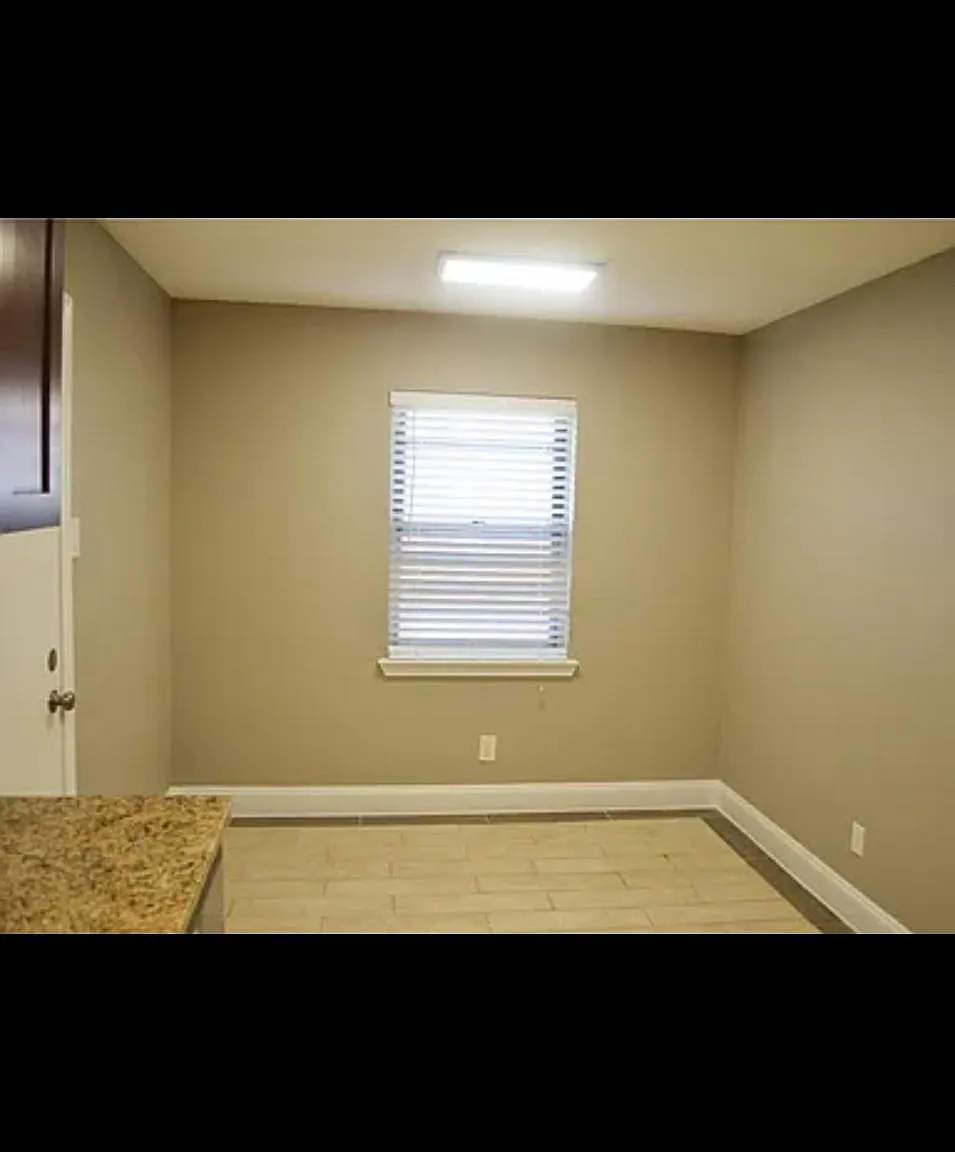 4 bed, 1683 sqft, $2,650 — Photo 4
