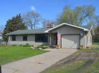 211 Myrtle St, Hudson, WI 54016