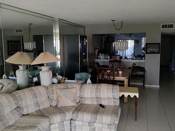 4th image of 7403 Fairfax Drive #102