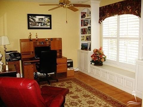 4th image of 4401 Wildrye Drive SE
