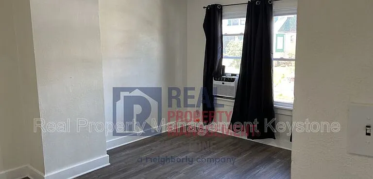 408 Alice St — Photo 11