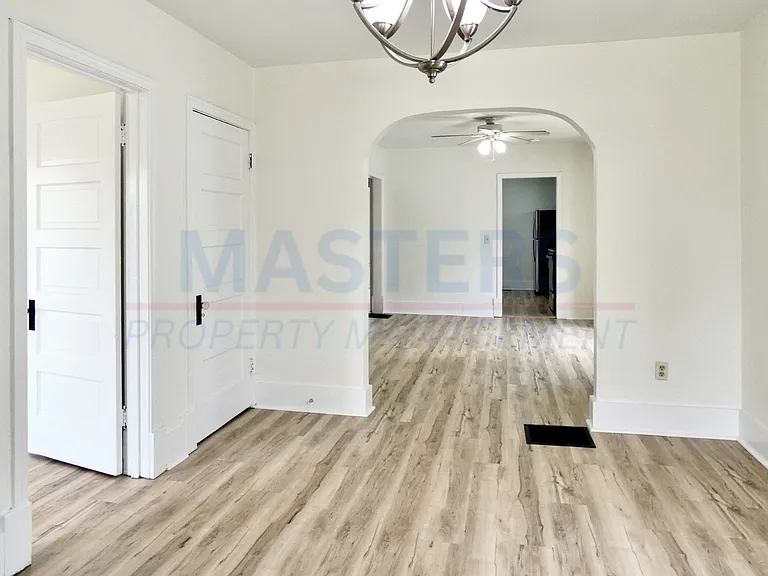 1838 Giant St — Photo 9