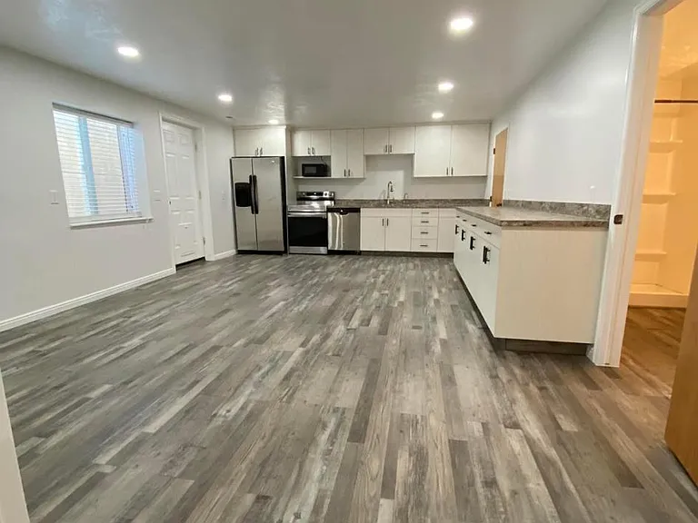 1308 Haylie Ln S — Photo 1