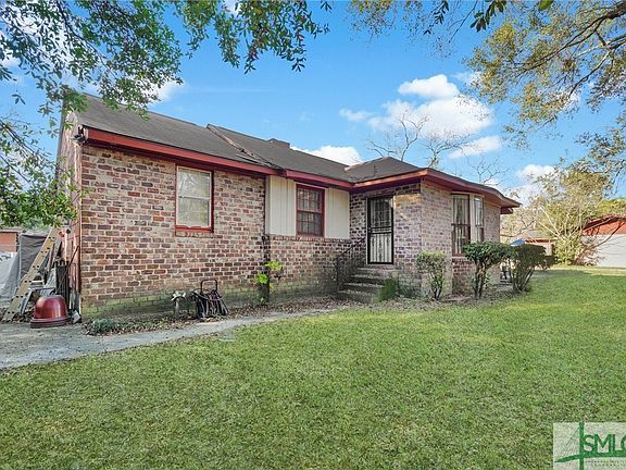 2nd image of 4062 Columbia Avenue