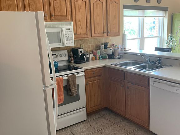 5th image of 100 Market St Unit 202
