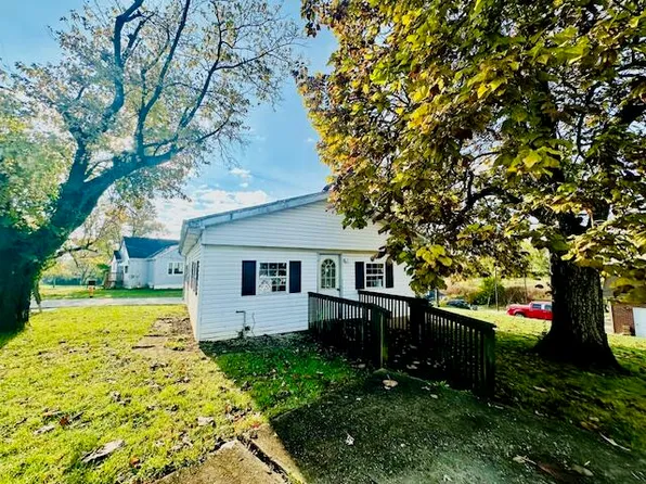 6077 Clubhouse Dr, Covington, KY 41015