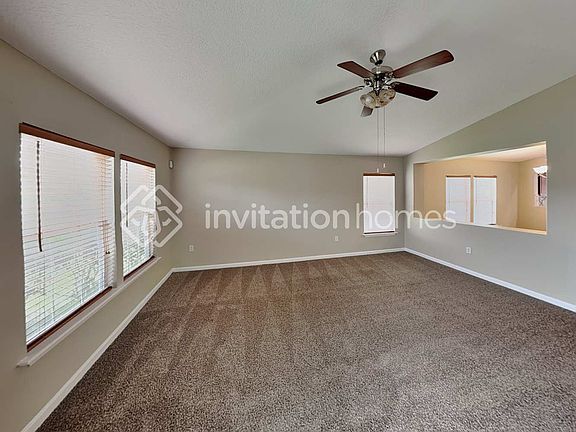 5th image of 426 Bostwick Cir