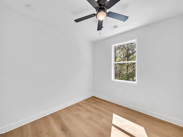 199 Riverstone Commons Cir — Photo 18