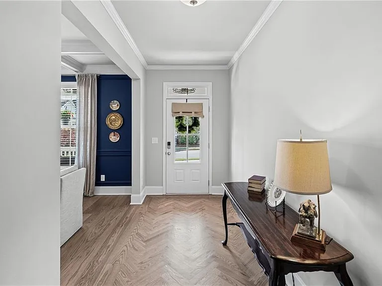149 Treeline Trl — Photo 2