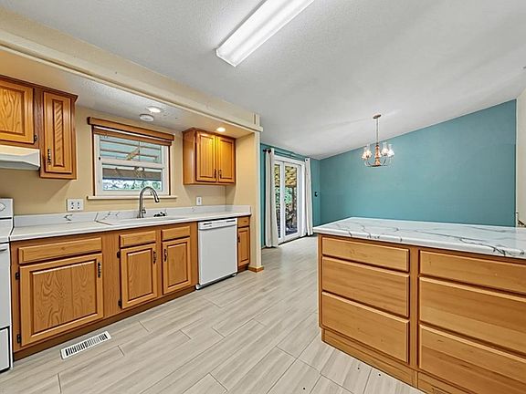 5th image of 1 Christensen Ct