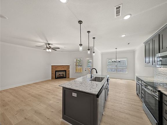 4th image of 30 Wigtown Ln