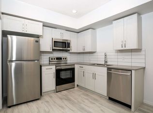 4321 Cooke Ln SW #BASEMENT, Edmonton, AB T6W 4M7