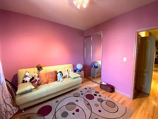 Sold by Maximillion Realty, Inc. | media 8