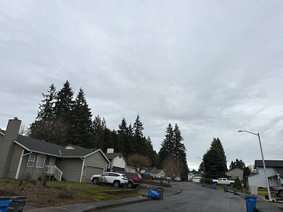 4th image of 5103 NE 72nd Cir
