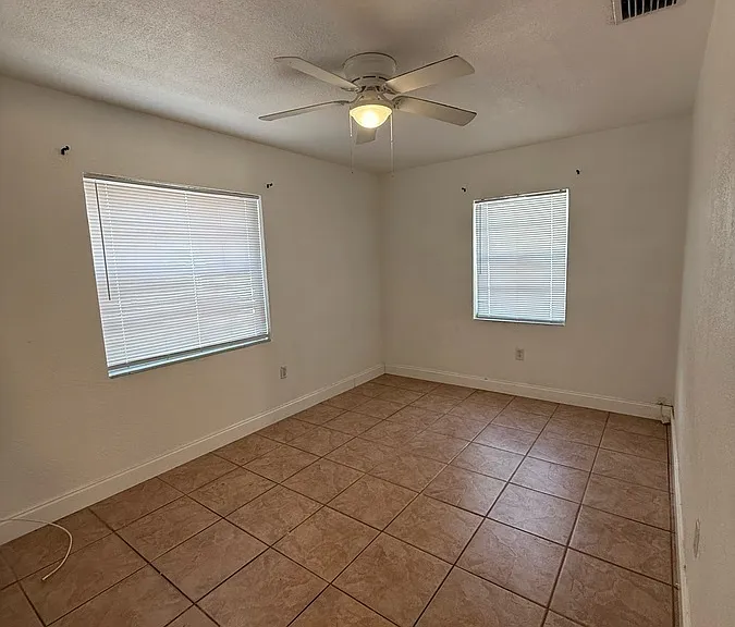 1252 Eldridge St — Photo 22