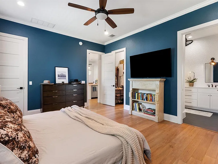 1410 Hart St — Photo 26