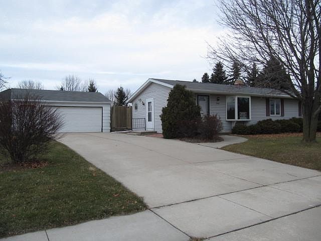 2nd image of 5040 Vista Rd