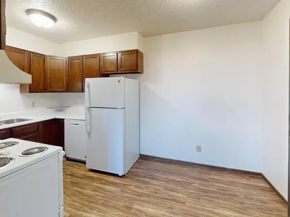 1030 Bozeman Dr #3, Bismarck, ND 58504