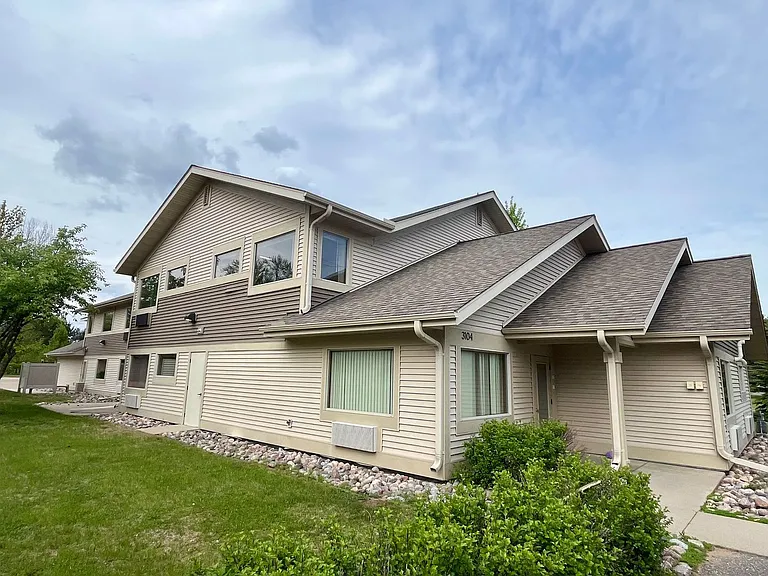 3104 Jelinek Ave — Photo 1